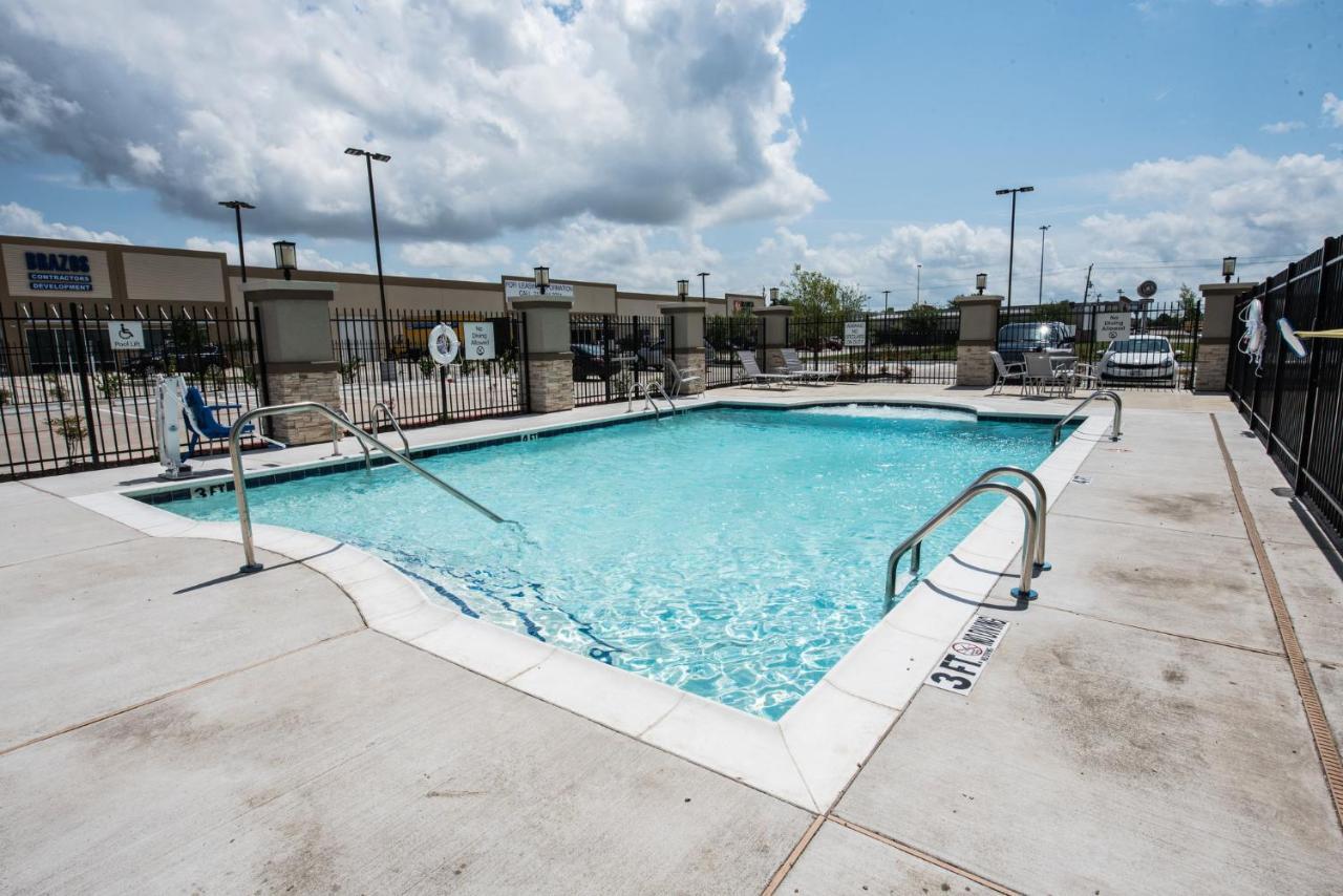 Holiday Inn Express & Suites Houston - Hobby Airport Area By Ihg Екстериор снимка