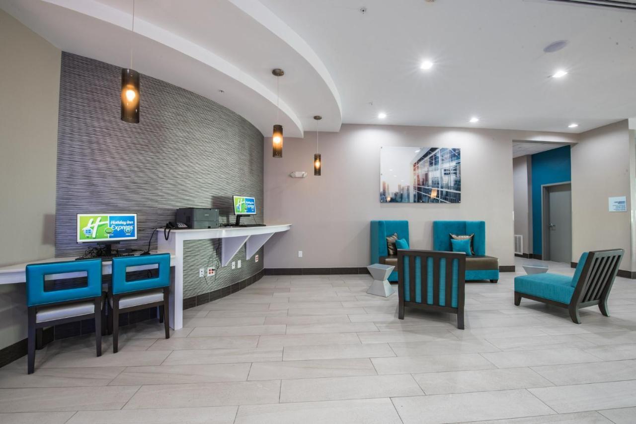 Holiday Inn Express & Suites Houston - Hobby Airport Area By Ihg Екстериор снимка
