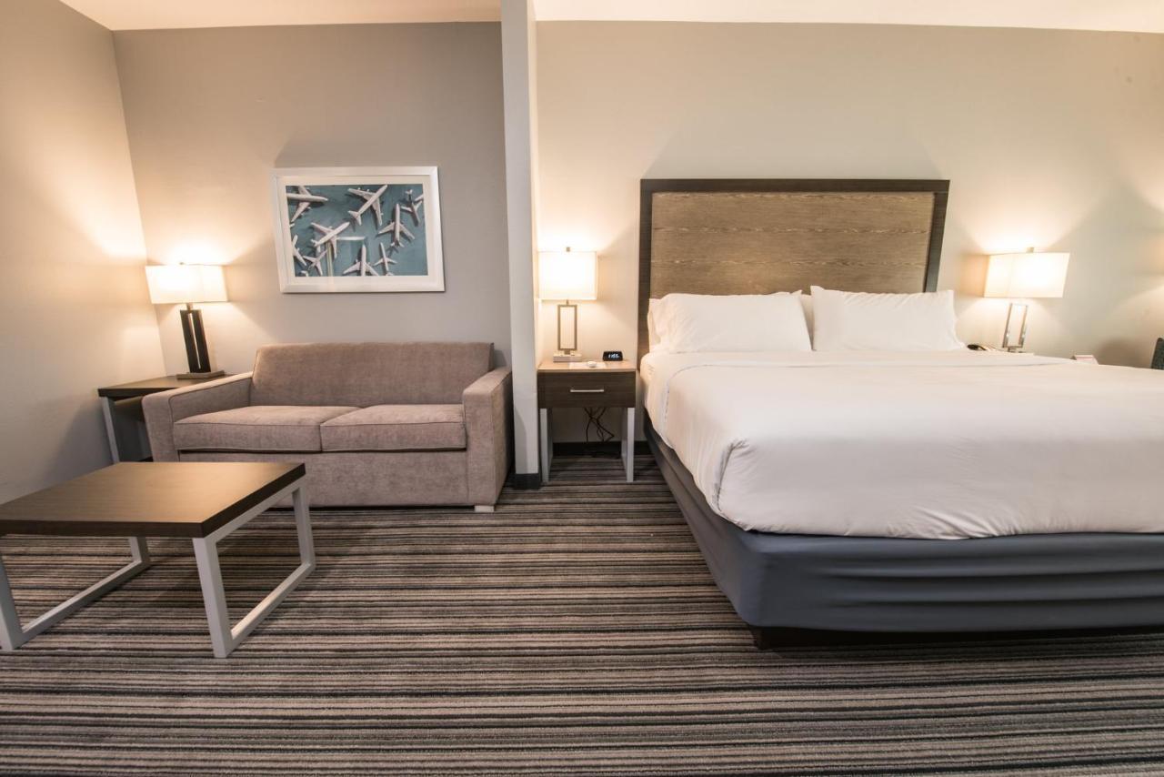 Holiday Inn Express & Suites Houston - Hobby Airport Area By Ihg Екстериор снимка