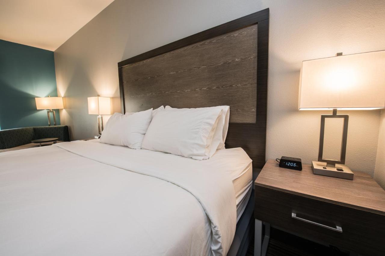 Holiday Inn Express & Suites Houston - Hobby Airport Area By Ihg Екстериор снимка